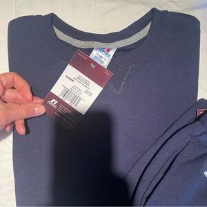 NWT Classic Russell Athletic XL Sweatshirt and Sweatpants in Navy.
